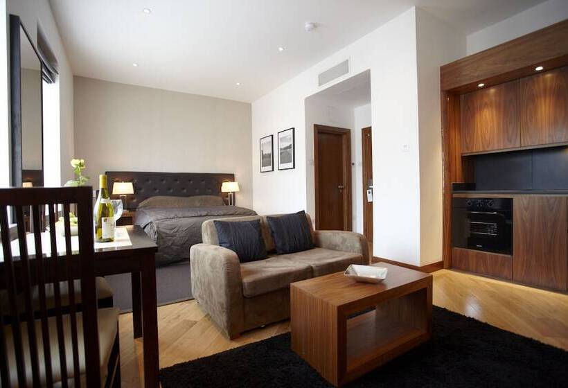 デラックススタジオ, Presidential Apartments Kensington