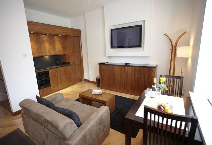 デラックススタジオ, Presidential Apartments Kensington