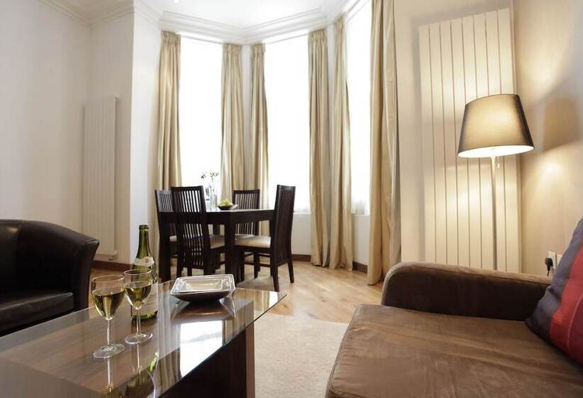 プレジデントスイートルーム, Presidential Apartments Kensington