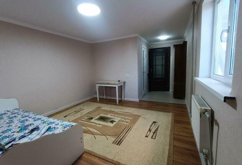 آپارتمان 1 خوابه, Joy