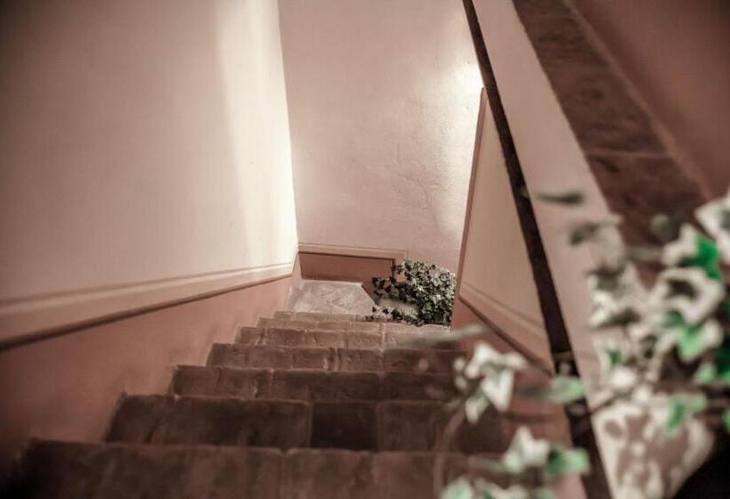 דירת חדר, Fattoria Guicciardini