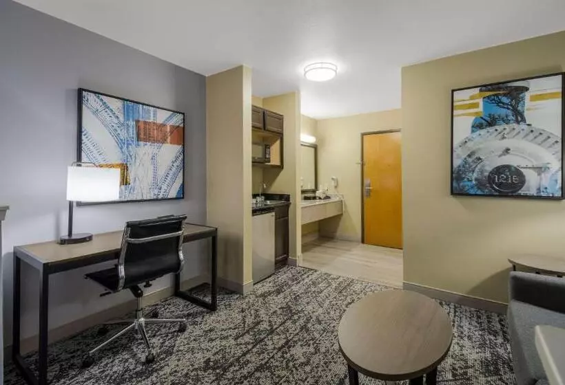 سوییت, Best Western Temple Inn & Suites