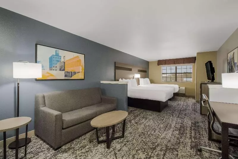 سوئیت برای معلولان, Best Western Temple Inn & Suites