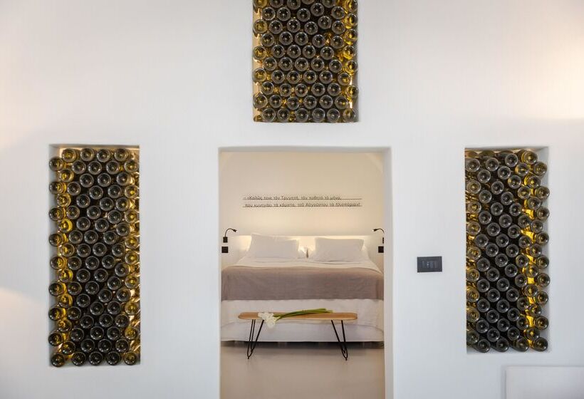 سوئیت با چشم‌انداز, Ikies Santorini