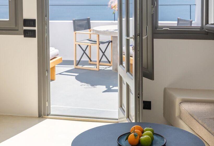 سوئیت با چشم‌انداز, Ikies Santorini