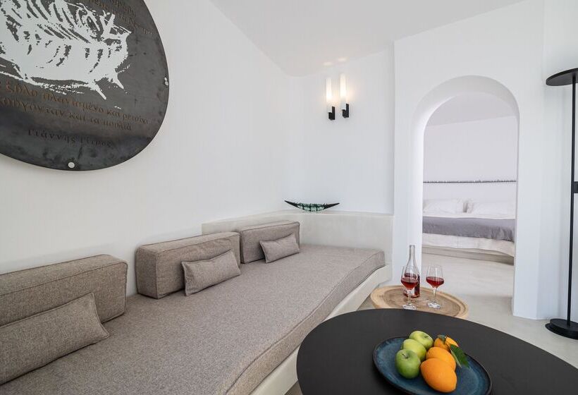 سوئیت با چشم‌انداز, Ikies Santorini