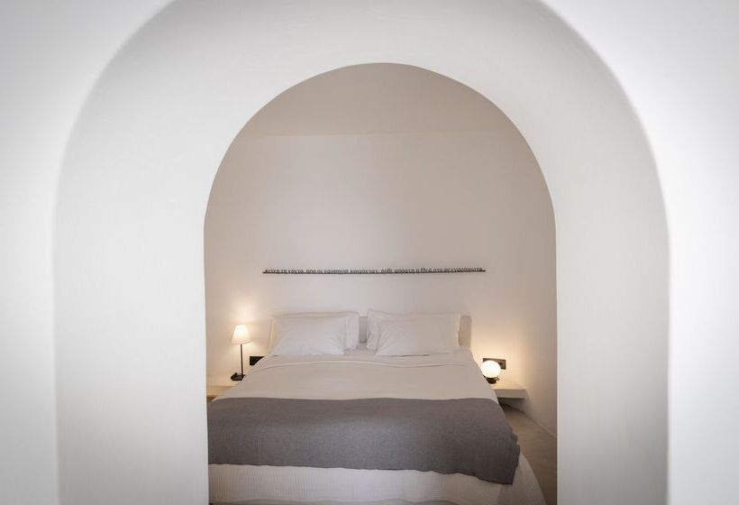 سوئیت با چشم‌انداز, Ikies Santorini