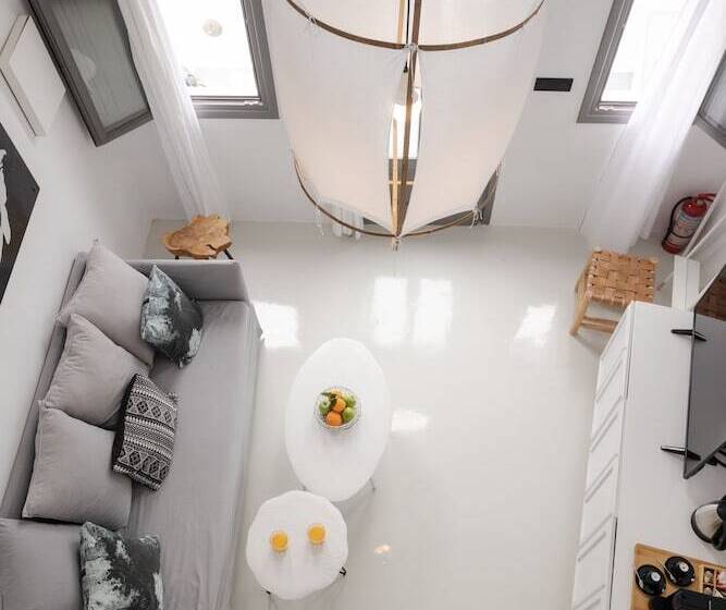 دوبلکس یک ‌خوابه, Ikies Santorini