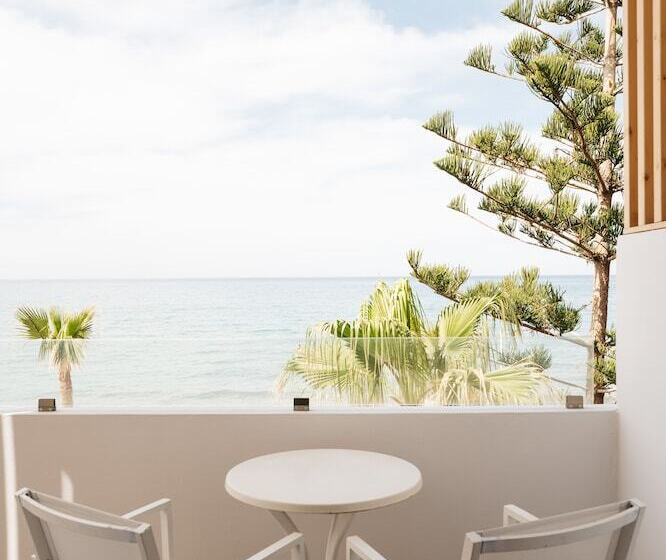 Family flat with sea view, Petradi Beach Lounge