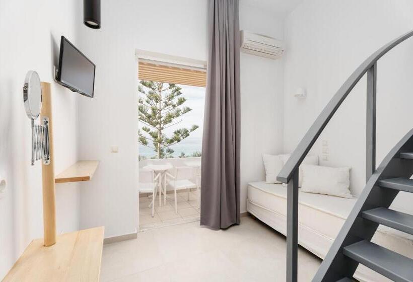 Family flat with sea view, Petradi Beach Lounge
