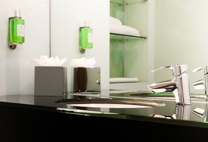 חדר סטנדרט, Ramada Encore Leicester City Centre