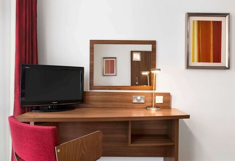 חדר סטנדרט מותאם לאדם עם מוגבלויות, Ramada Encore Leicester City Centre