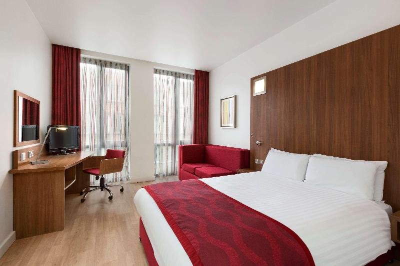 חדר ביזנס, Ramada Encore Leicester City Centre