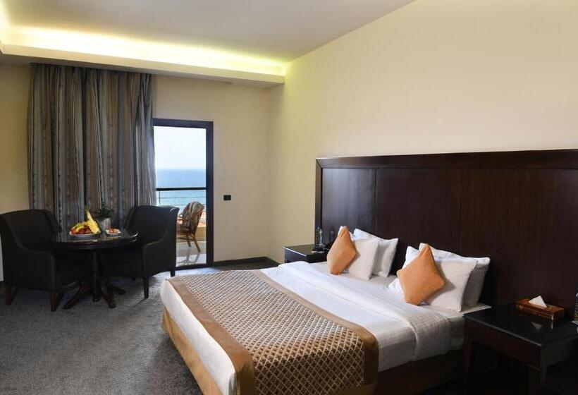 اتاق لوکس, Reston