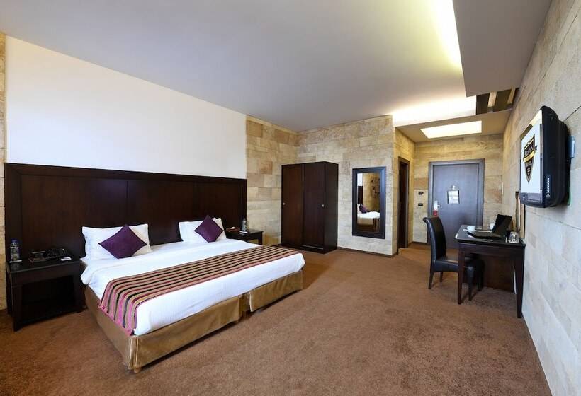 اتاق سوپریور, Reston