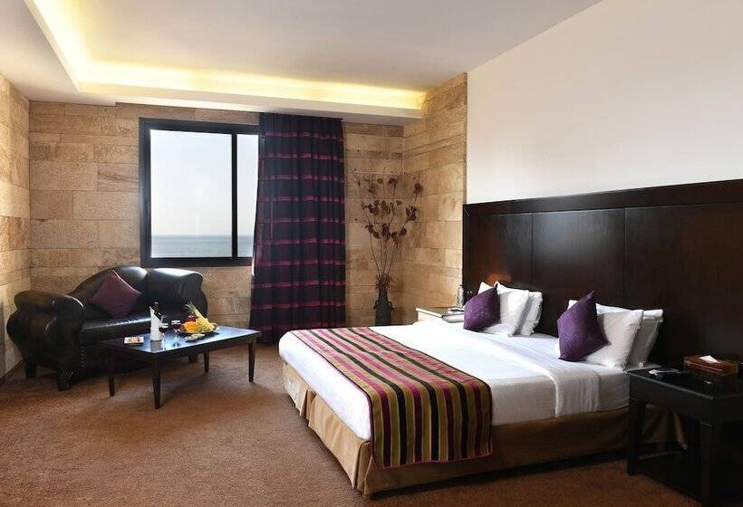 اتاق سوپریور, Reston