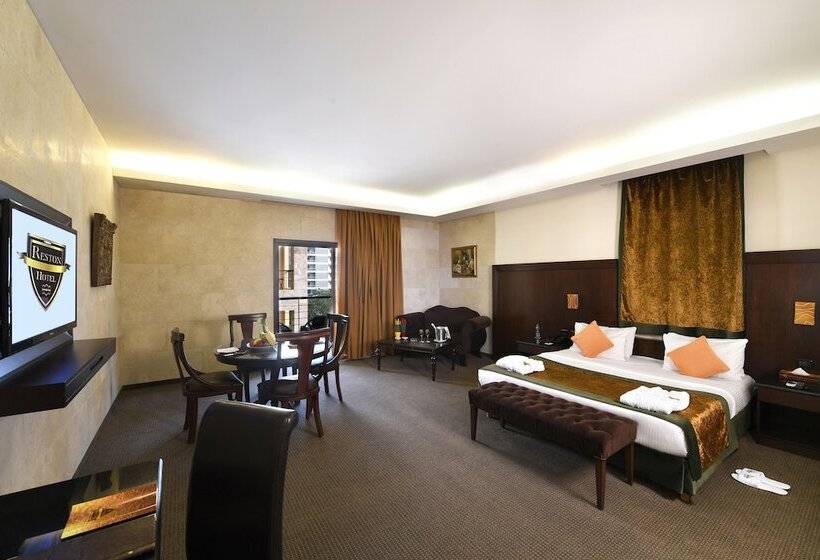 اتاق لوکس, Reston