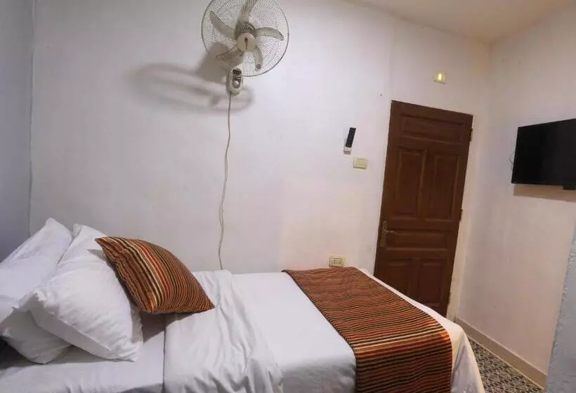 اتاق استاندارد یک نفره, Riviera