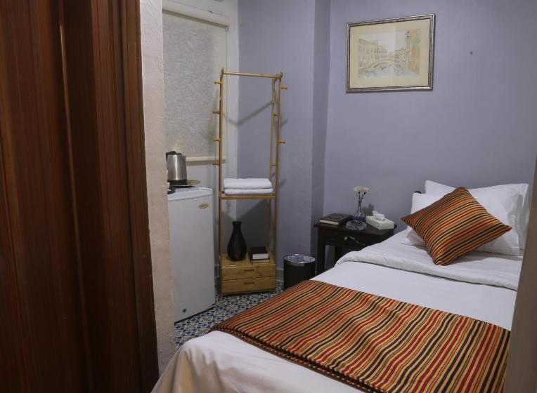 اتاق استاندارد یک نفره, Riviera