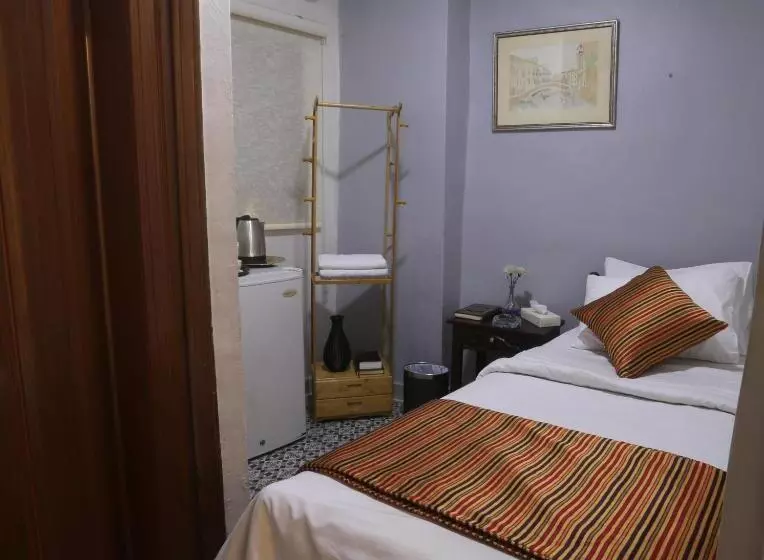اتاق استاندارد یک نفره, Riviera