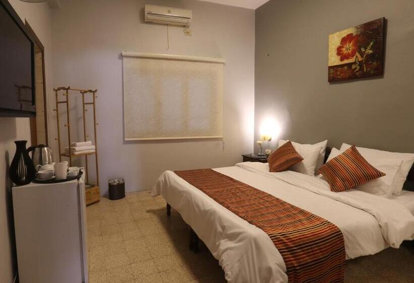 اتاق لوکس, Riviera