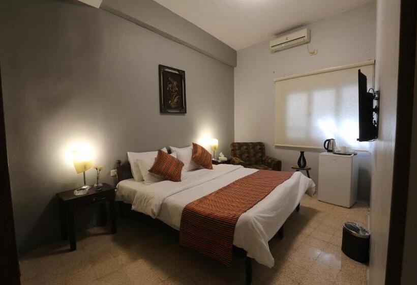 اتاق لوکس, Riviera