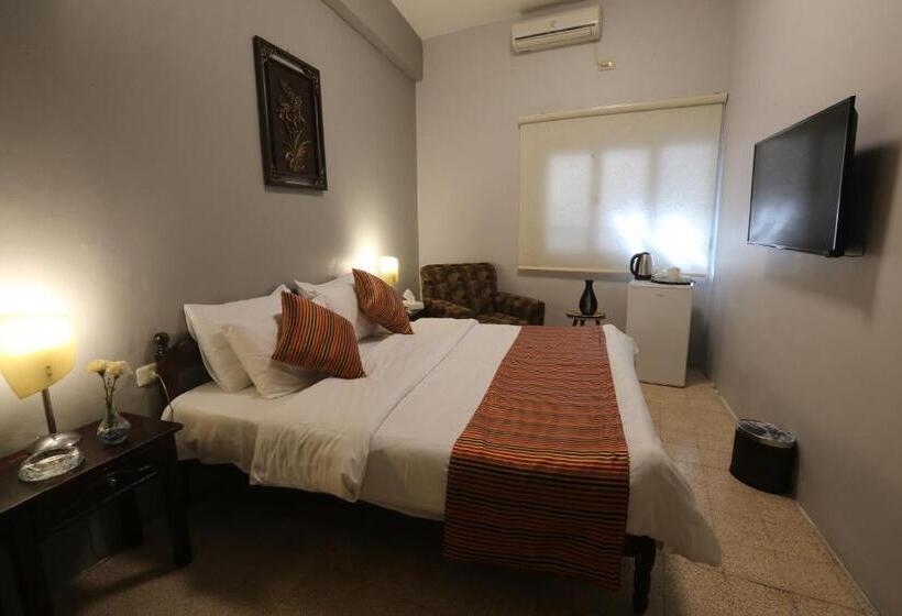 اتاق لوکس, Riviera