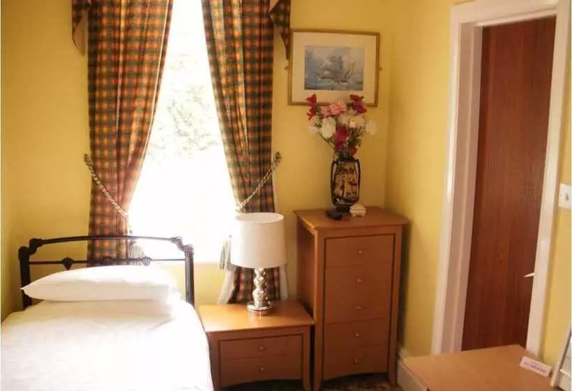 اتاق استاندارد یک نفره, Elmington House Adults Only
