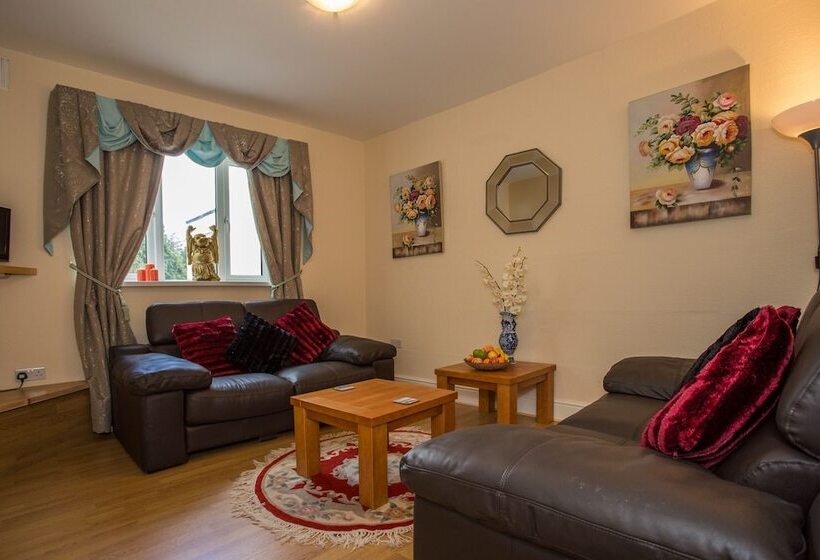 آپارتمان 1 خوابه همکف, Elmington House  Adults Only