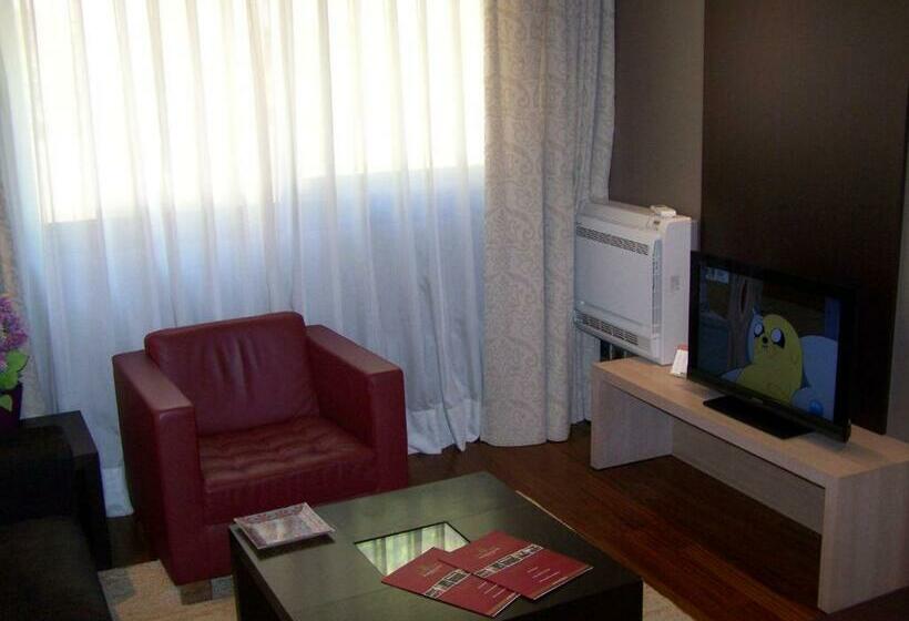 إستوديو قياسى, Washington Parquesol Suites &