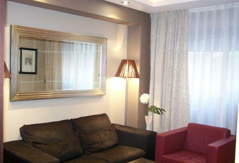 استودیوی استاندارد, Washington Parquesol Suites &