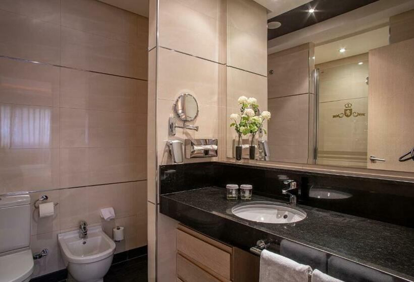 استودیوی سوپریور, Washington Parquesol Suites &
