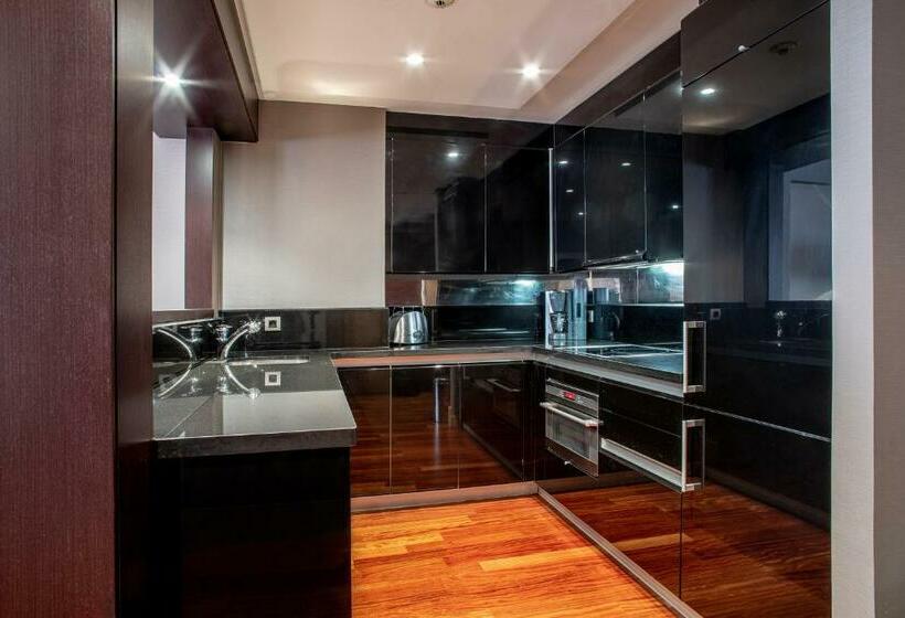 إستوديو سوبيريور, Washington Parquesol Suites &