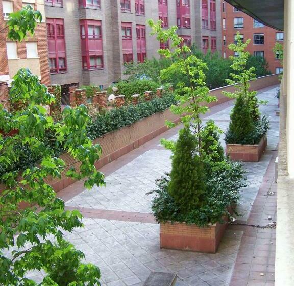 إستوديو سوبيريور, Washington Parquesol Suites &