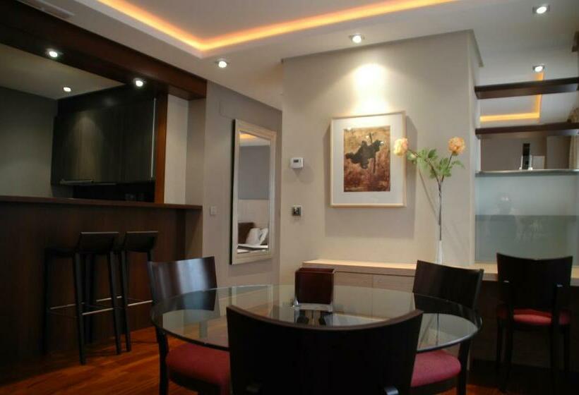 إستوديو سوبيريور, Washington Parquesol Suites &