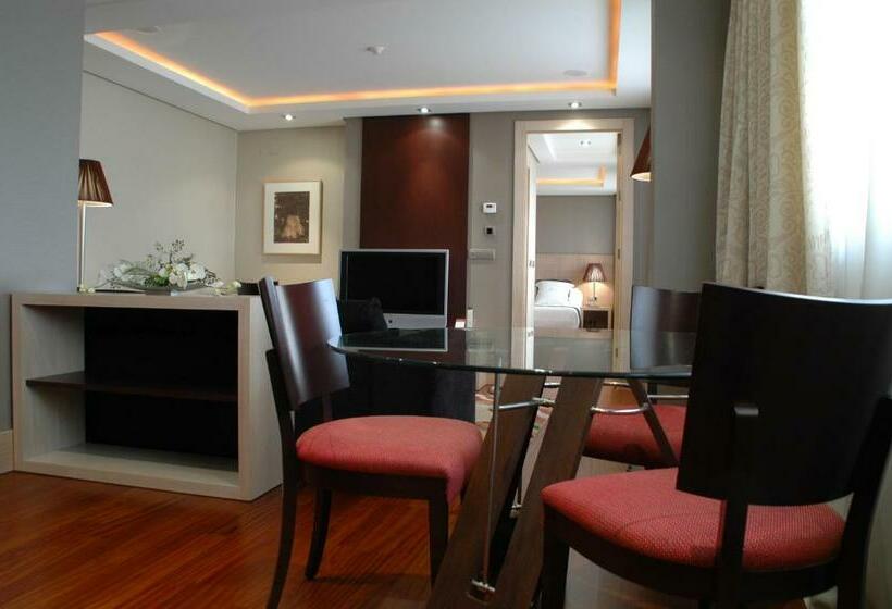 إستوديو سوبيريور, Washington Parquesol Suites &