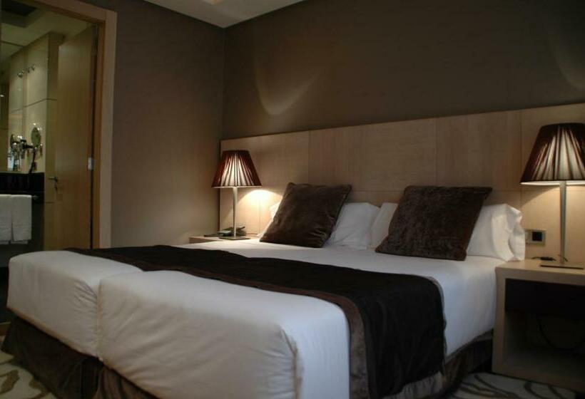 إستوديو سوبيريور, Washington Parquesol Suites &