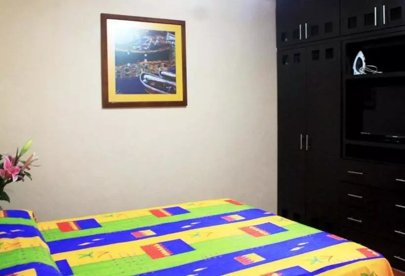 اتاق استاندارد, La Iguana Vallarta Lgbt Adults Only   Romantic Zone   Party Clubbing Street