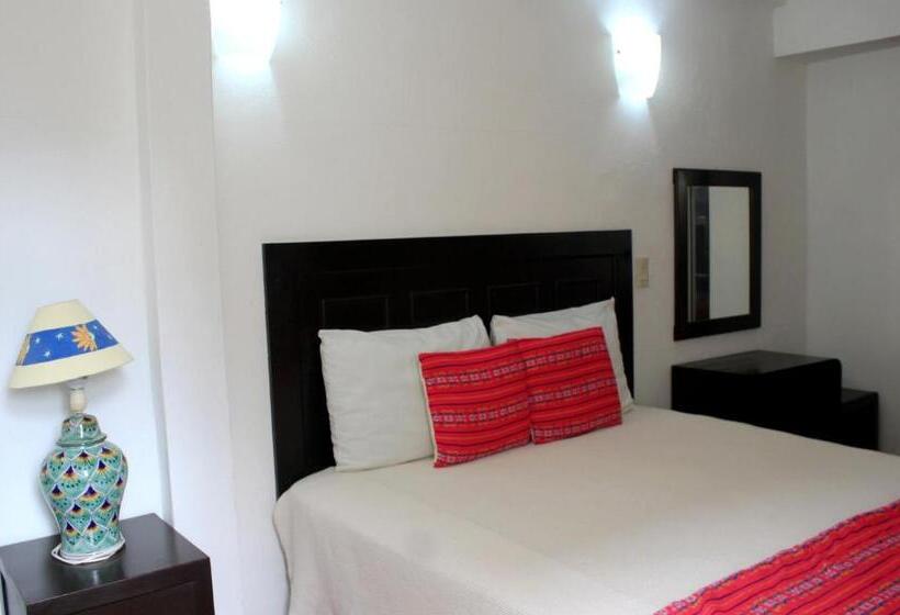 带阳台套房, La Iguana Vallarta Lgbt Adults Only   Romantic Zone   Party Clubbing Street