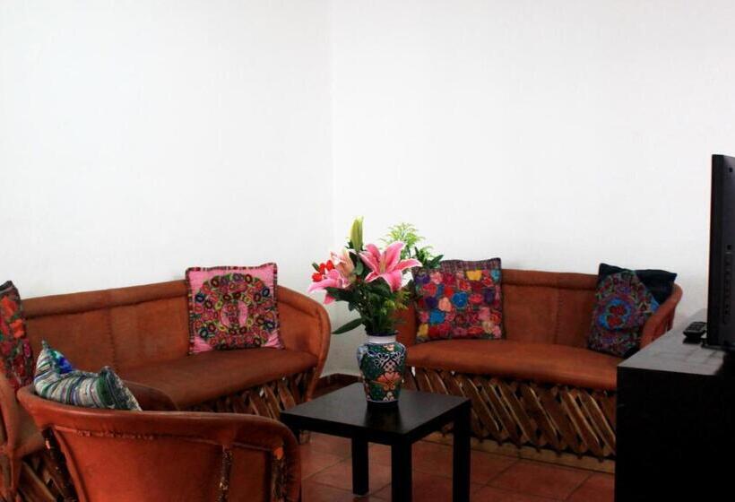 带阳台套房, La Iguana Vallarta Lgbt Adults Only   Romantic Zone   Party Clubbing Street