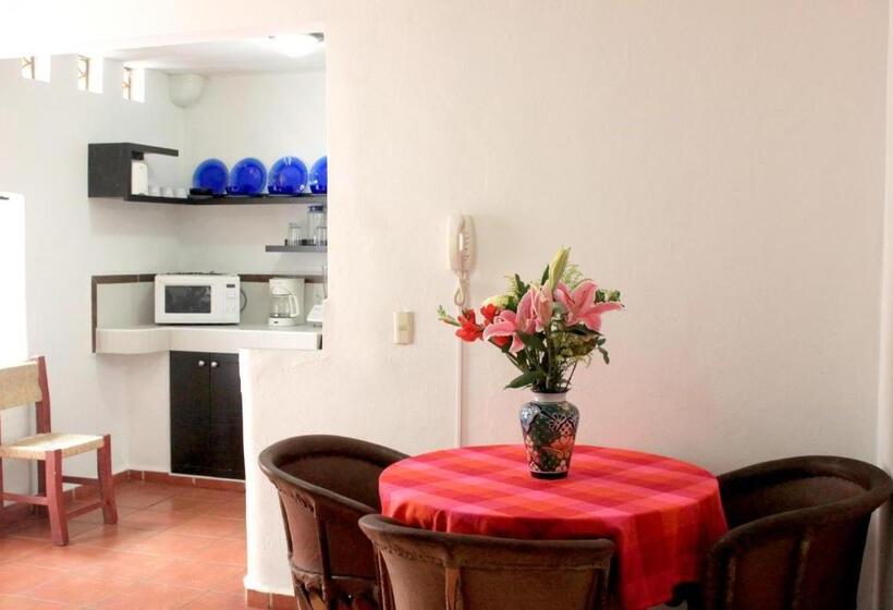 带阳台套房, La Iguana Vallarta Lgbt Adults Only   Romantic Zone   Party Clubbing Street