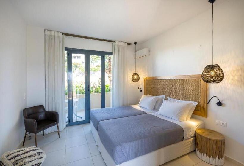 Полулюкс, La Stella Suites