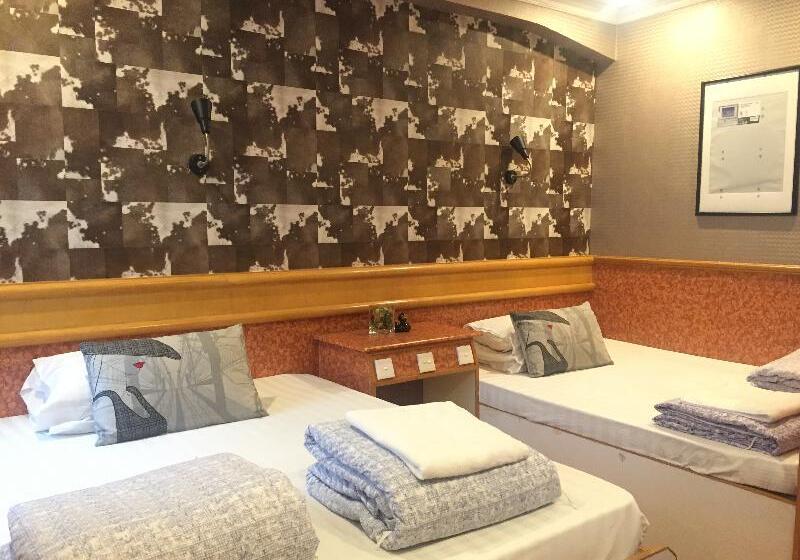 デラックスの４人部屋, New Garden Hostel