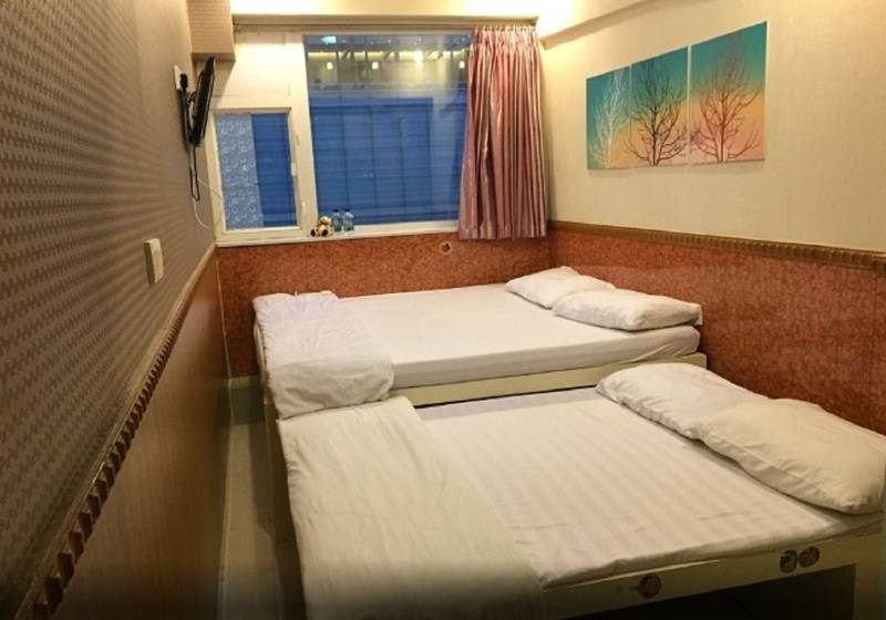 デラックスの４人部屋, New Garden Hostel