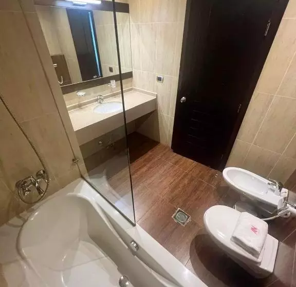اتاق لوکس, Ny Suites