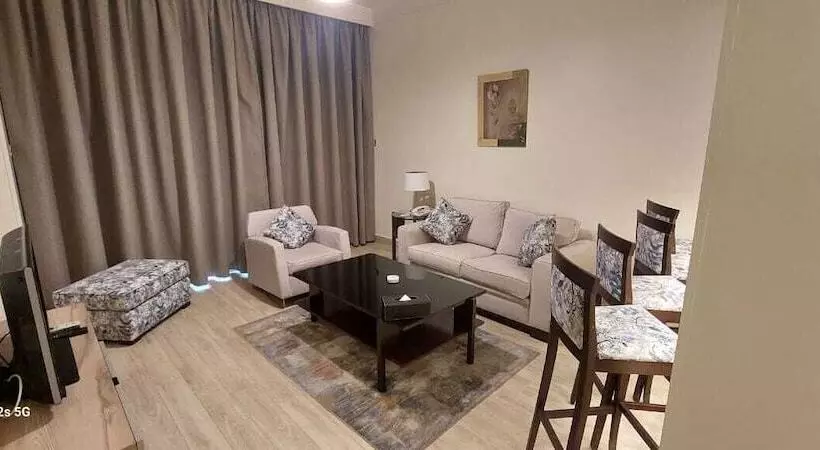 سوییت اجرایی, Ny Suites