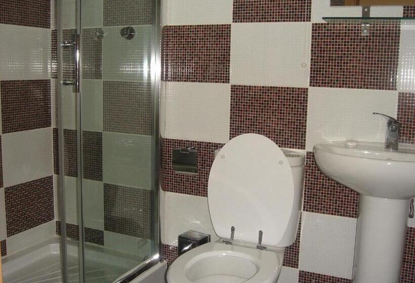 اتاق استاندارد چهار تخته, Downtown Guest House