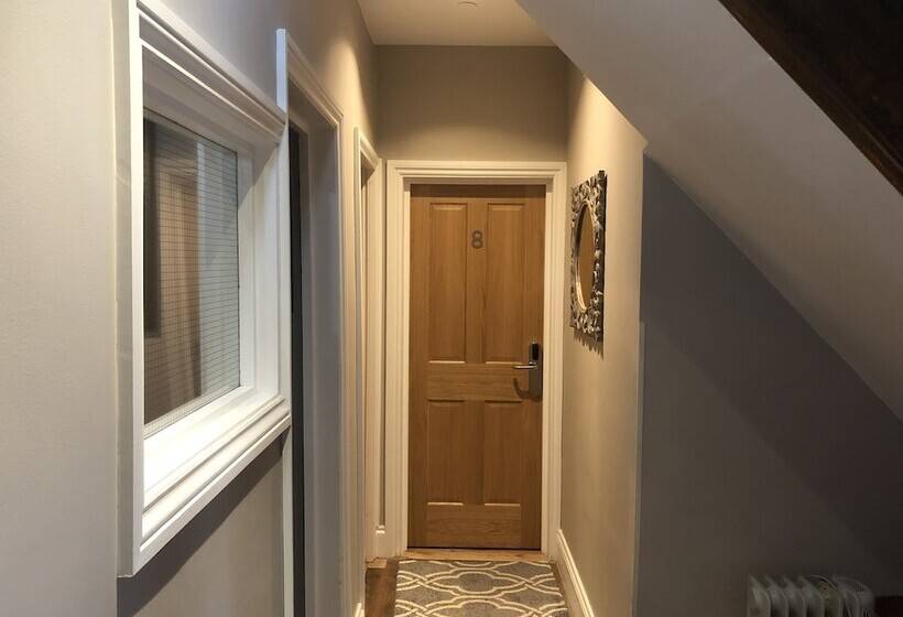 带共用浴室的标准房间, The Riverhouse