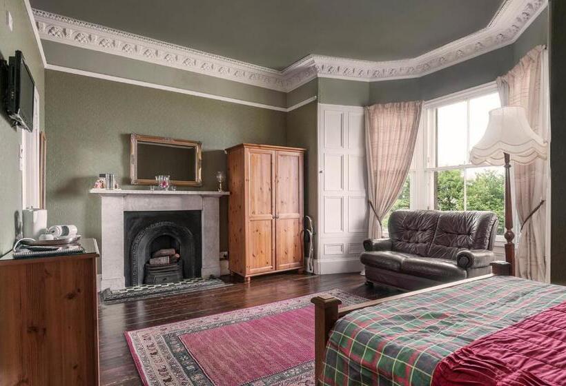 חדר משפחתי, Aynetree Guest House