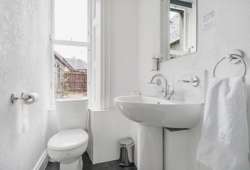 חדר יחיד בסיסי, Aynetree Guest House